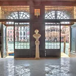 Tribuno Grand Canal