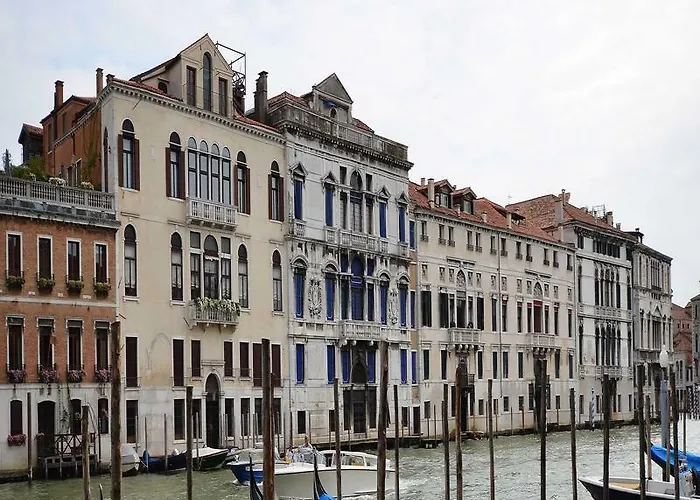 Tribuno Grand Canal Apartment