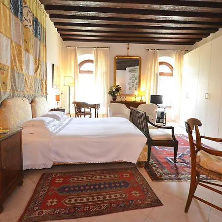 Apartment Tribuno Grand Canal