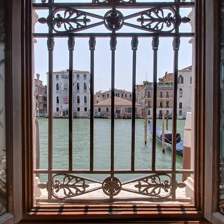Tribuno Grand Canal * ונציה