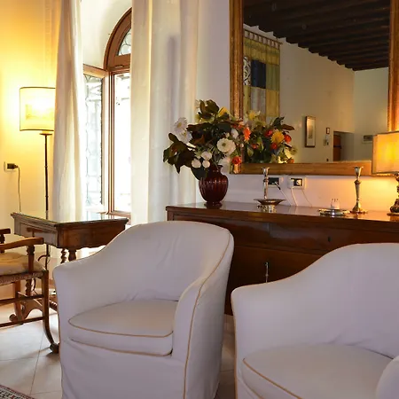 Tribuno Grand Canal * Venecia